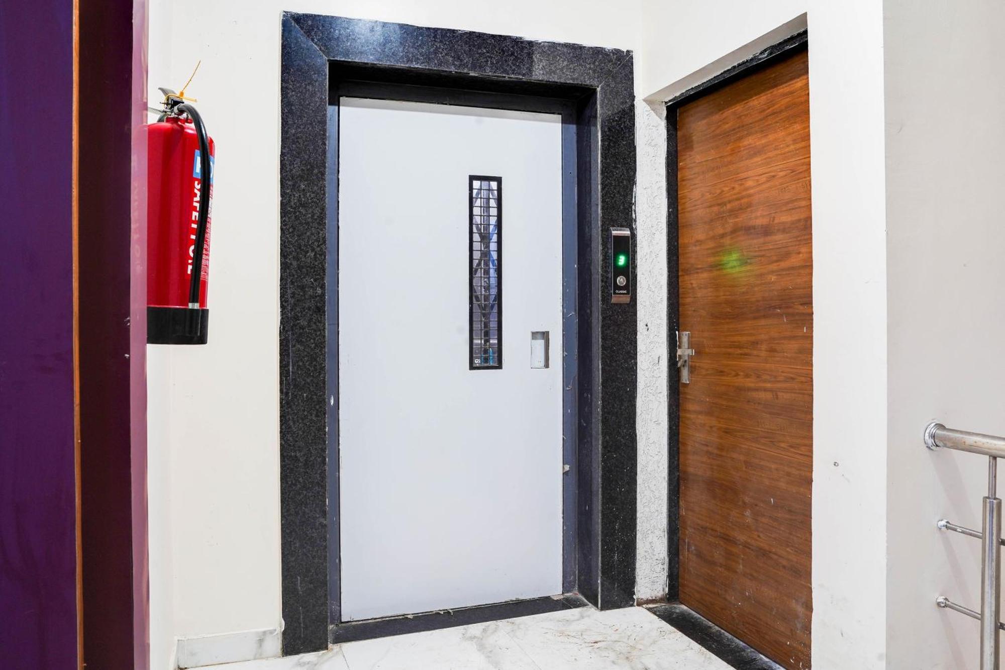 Hotel O Anjaney Palace Bhopál Kültér fotó